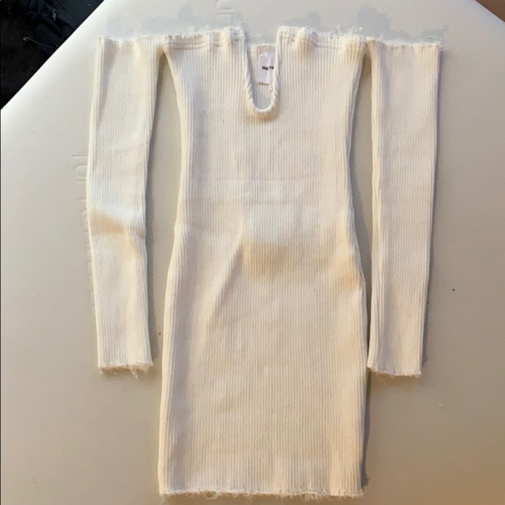 White bodycon dress
